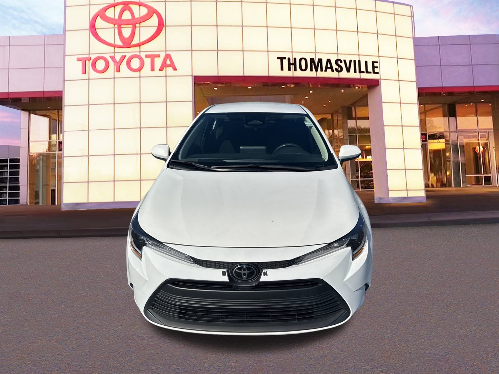 Used 2025 Toyota Corolla LE FWD image 2