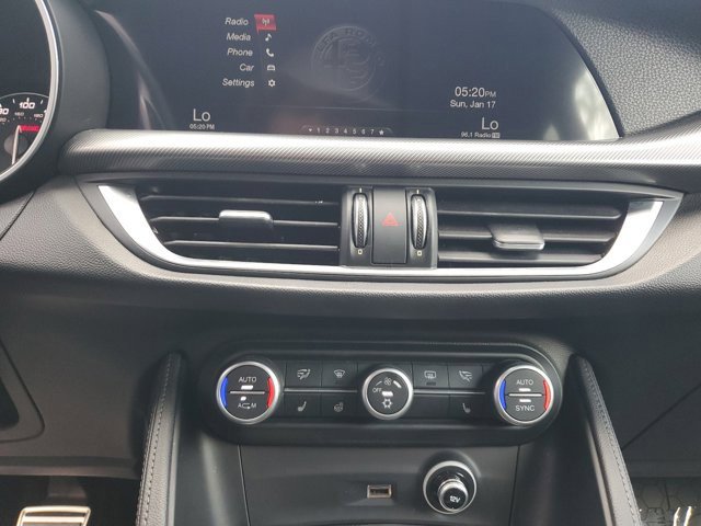 Used 2018 Alfa Romeo Stelvio Ti Sport image 73