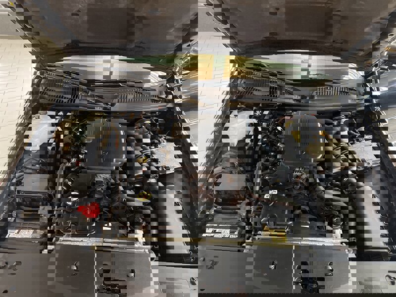 Used 2009 Lincoln Town Car Signature Limited image 27