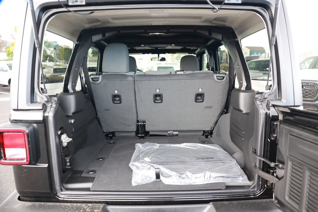 New 2026 Jeep Wrangler Unlimited Sport AWD/4WD image 33