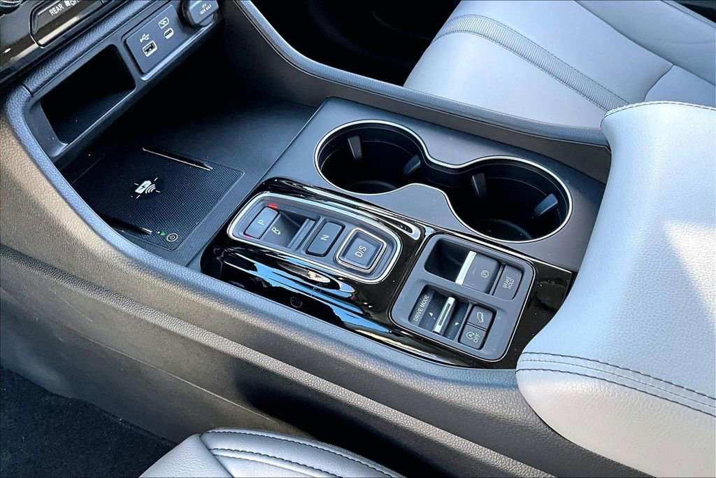 Certified 2025 Honda Pilot EX-L image 13