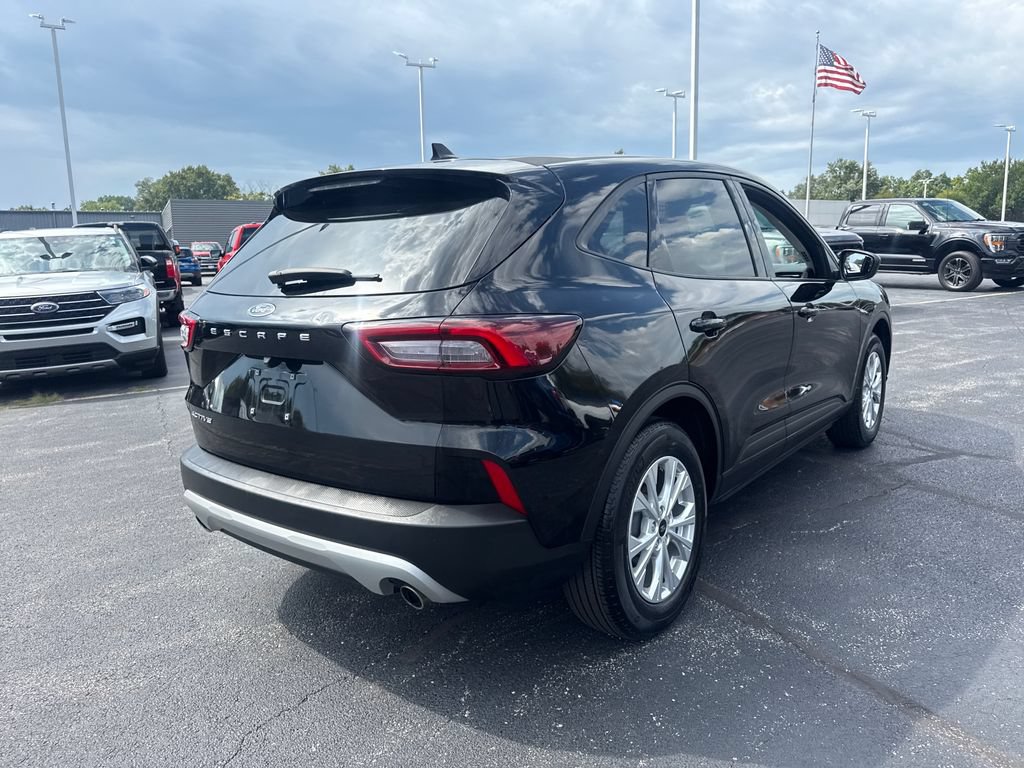 Used 2025 Ford Escape Active FWD image 7