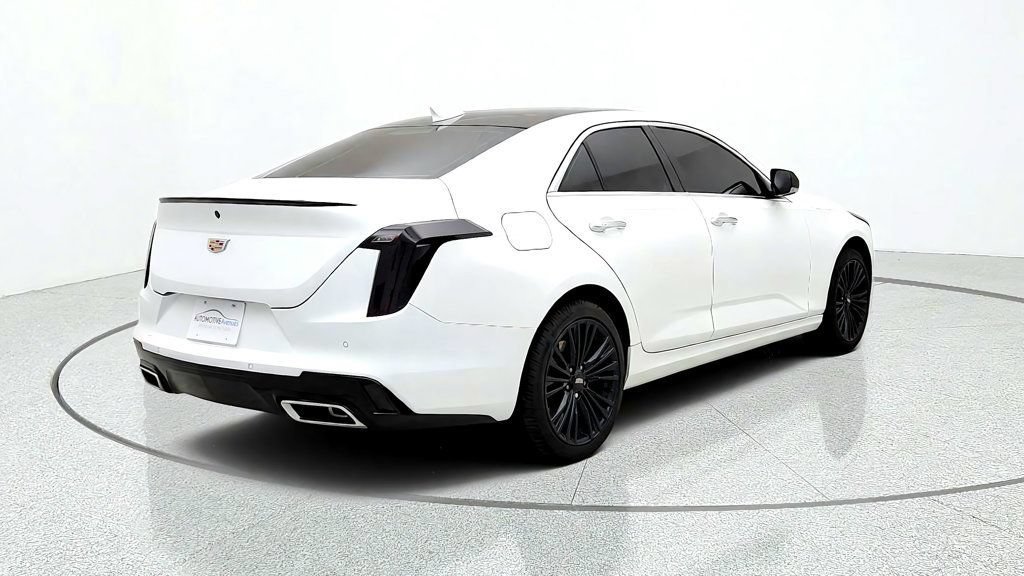 Used 2026 Cadillac CT4 Premium Luxury AWD/4WD image 5
