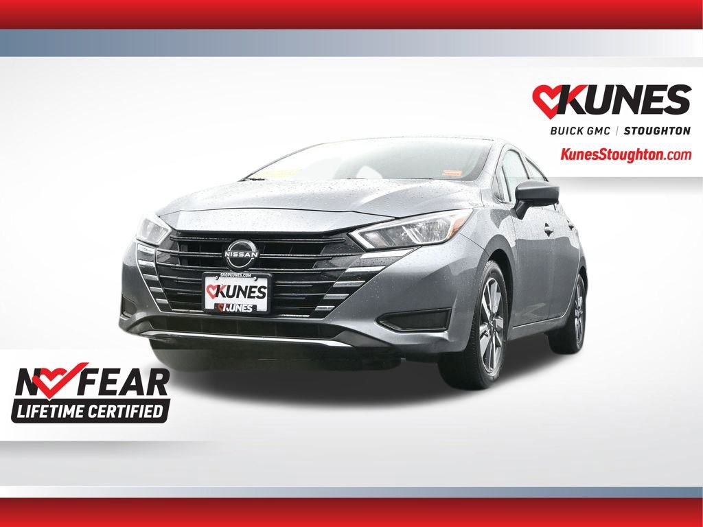Used 2023 Nissan Versa SV image 43