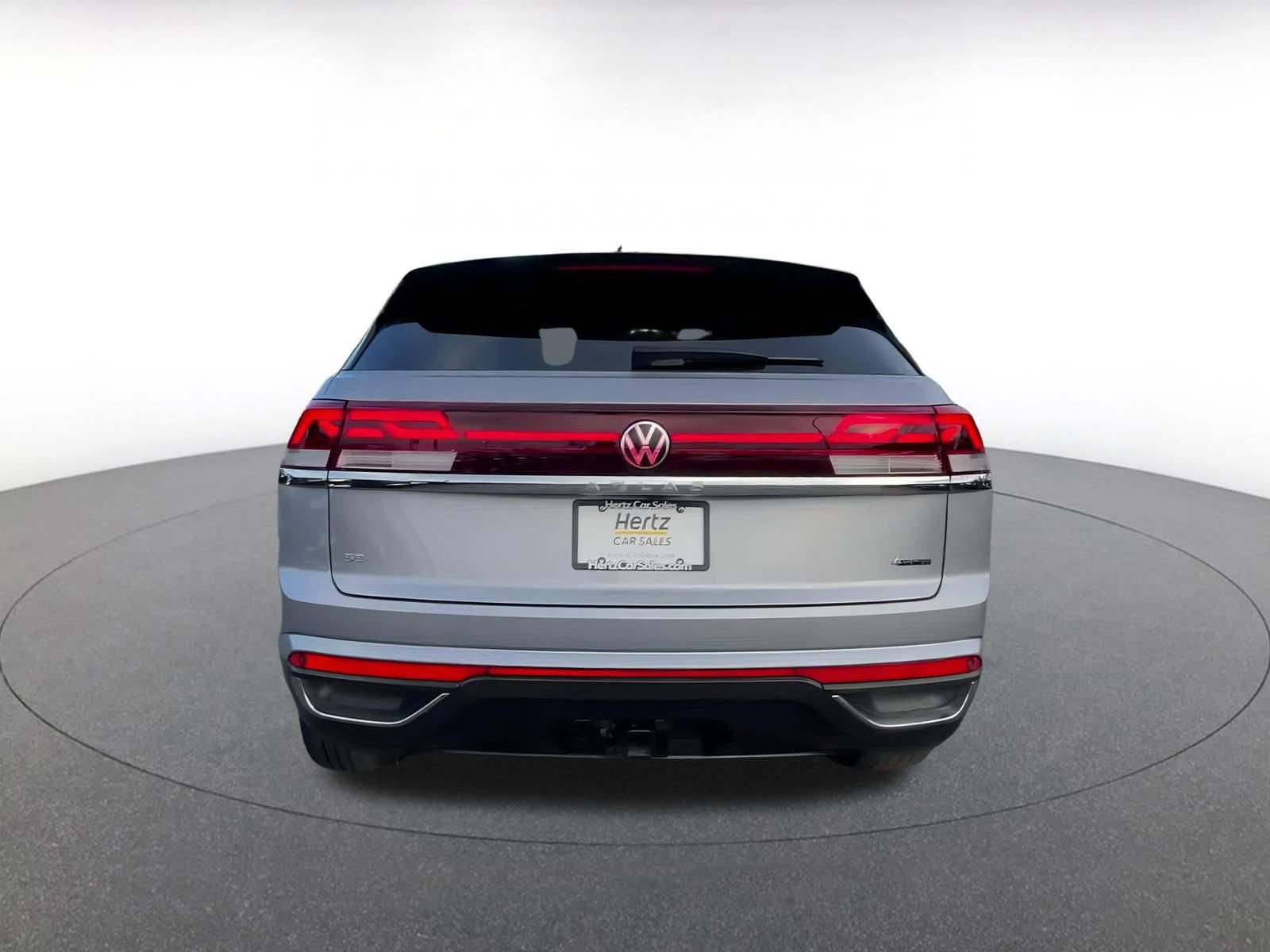 Used 2025 Volkswagen Atlas Cross Sport SE image 12