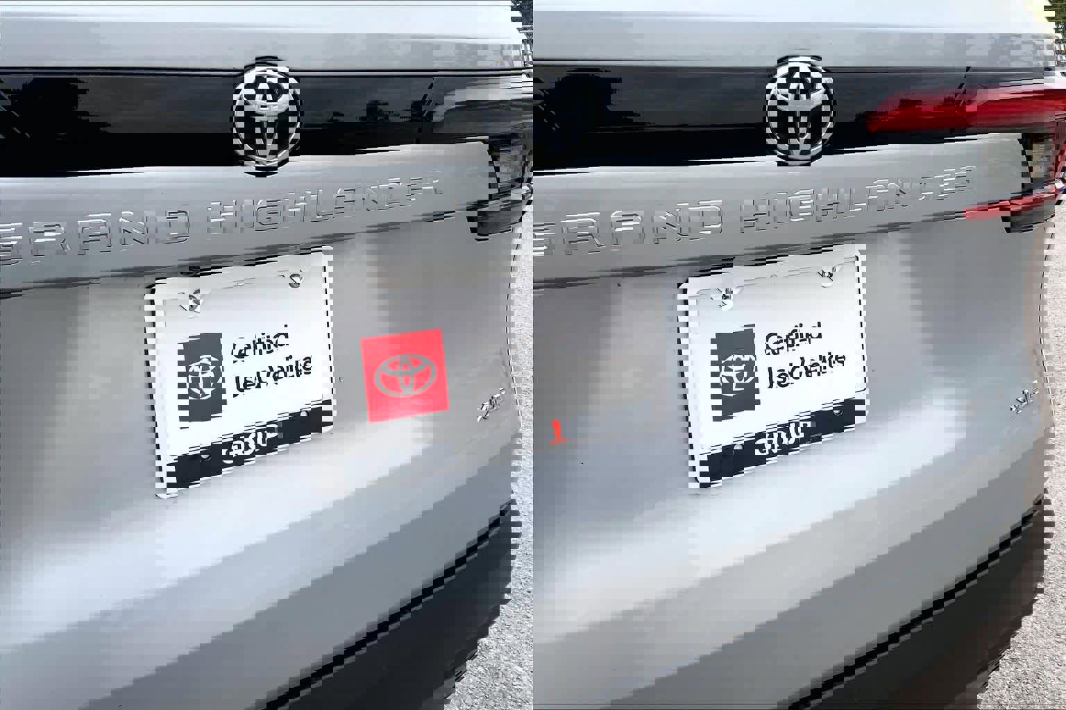 Certified 2025 Toyota Grand Highlander AWD image 9