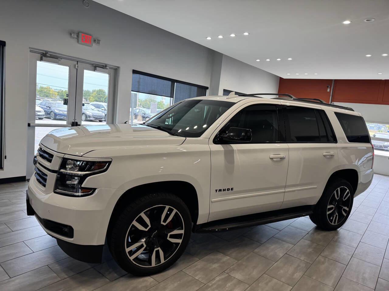 Used 2018 Chevrolet Tahoe Premier image 12