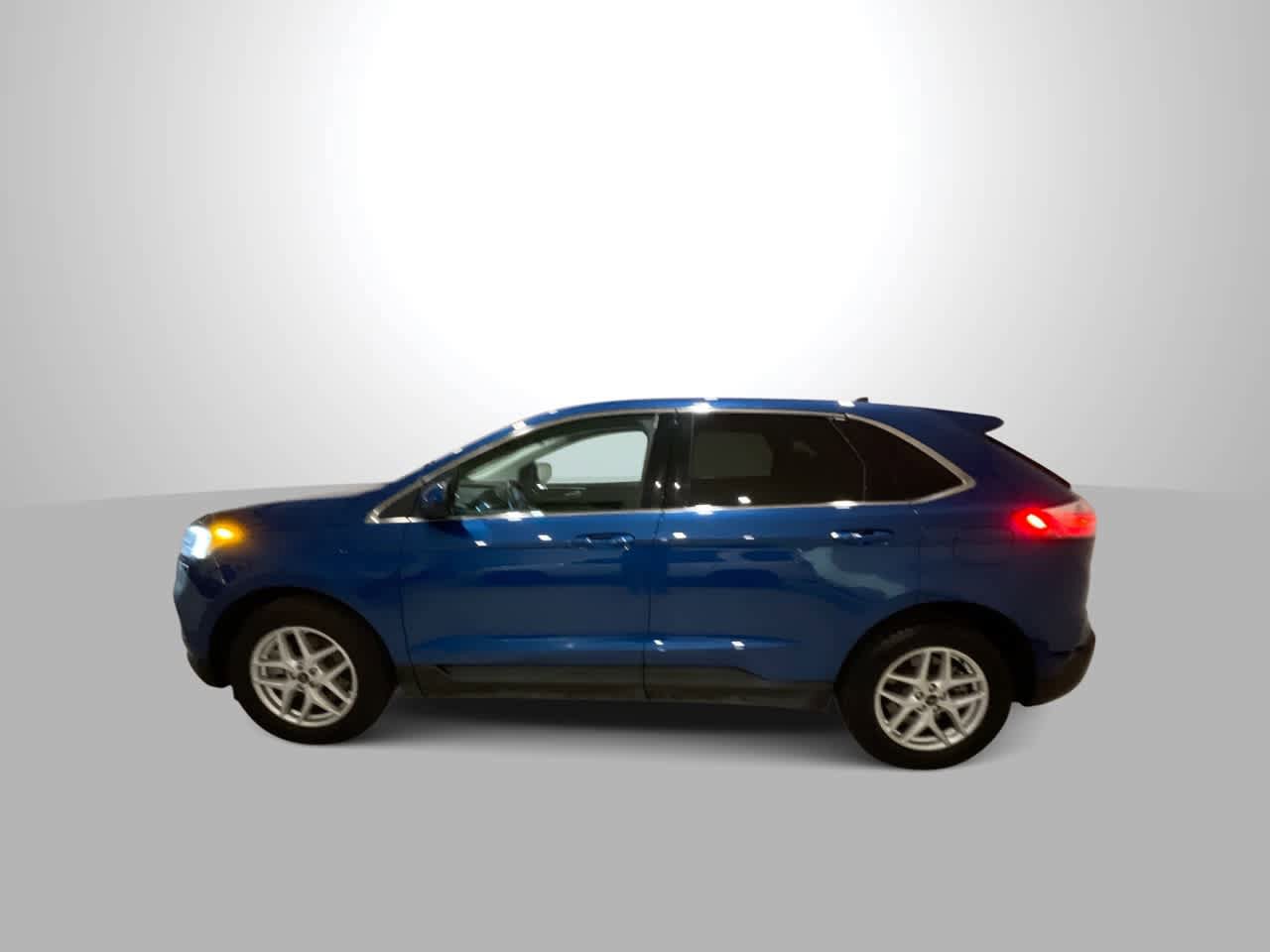 Used 2024 Ford Edge SEL AWD/4WD image 5