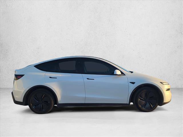 Used 2026 Tesla Model Y Long Range AWD/4WD image 3