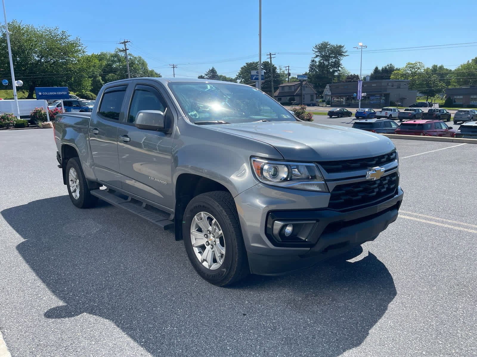 Used 2022 Chevrolet Colorado LT w/ Luxury Package AWD/4WD image 7