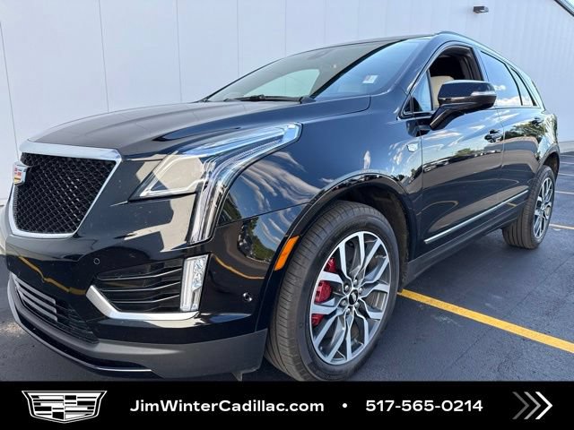 Certified 2025 Cadillac XT5 Sportv w/ Technology Package AWD/4WD image 2