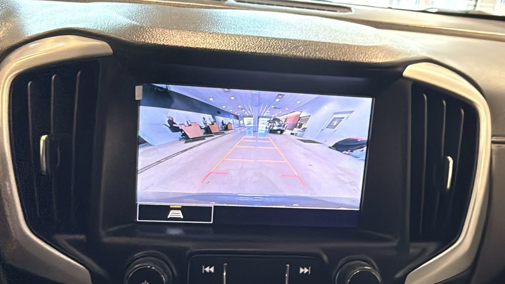 Used 2023 GMC Terrain SLE w/ Driver Convenience Package AWD/4WD image 35