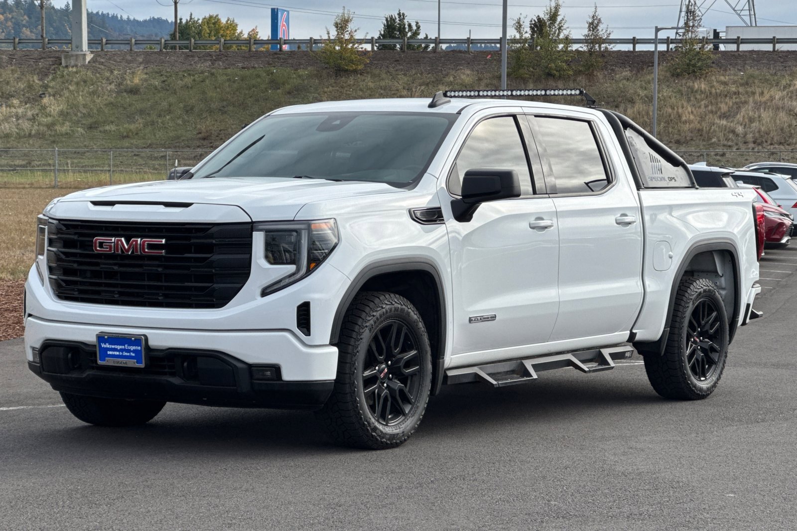 Used 2022 GMC Sierra 1500 Elevation image 7