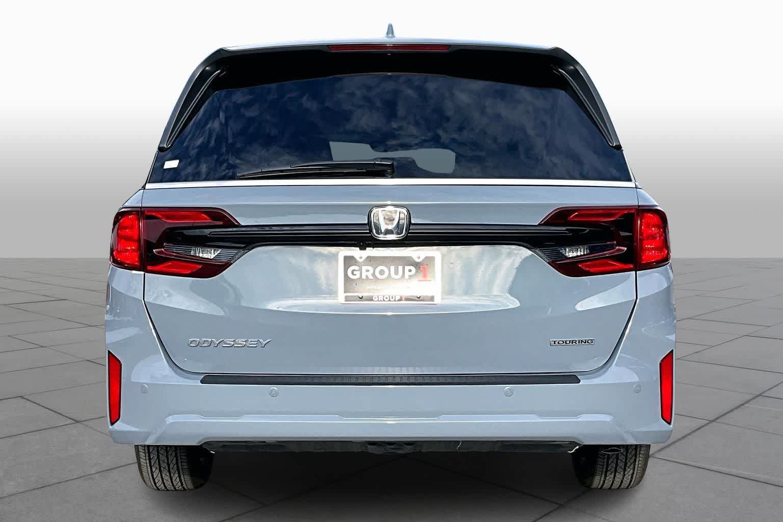 New 2026 Honda Odyssey Touring image 4