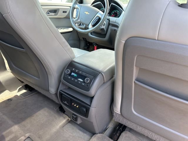 Used 2016 Chevrolet Traverse LTZ FWD image 16