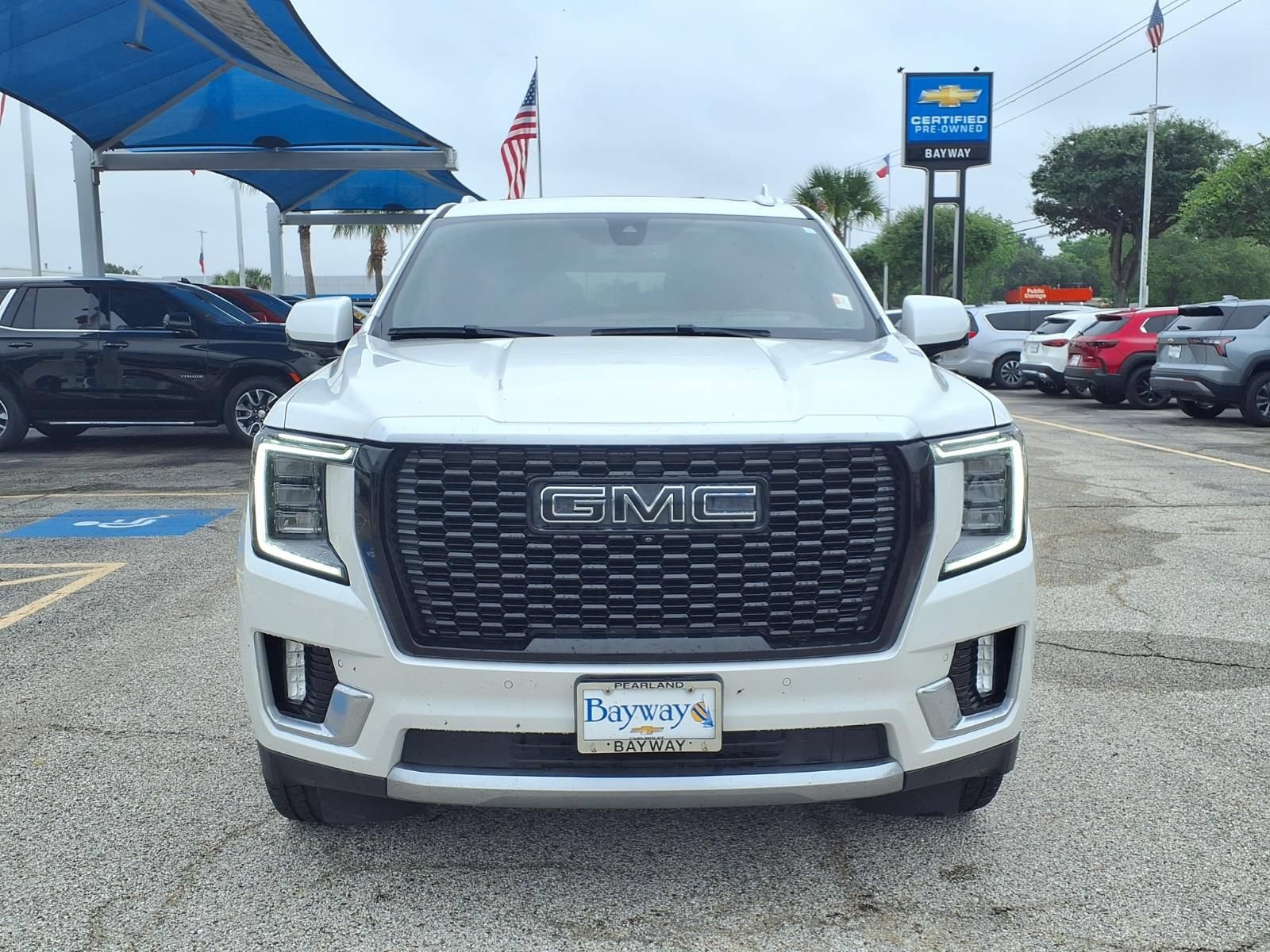 Used 2021 GMC Yukon XL Denali AWD/4WD image 19