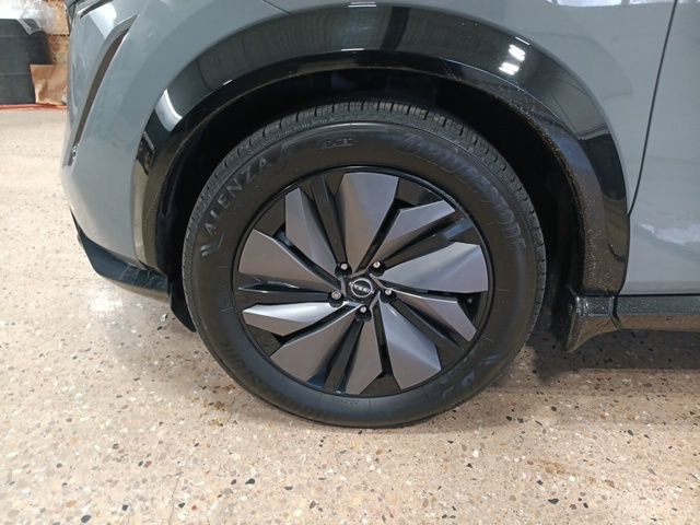 Used 2024 Nissan Ariya AWD image 35