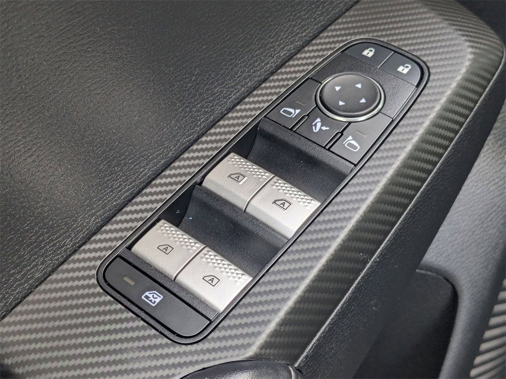 Used 2024 Mitsubishi Outlander SE image 15