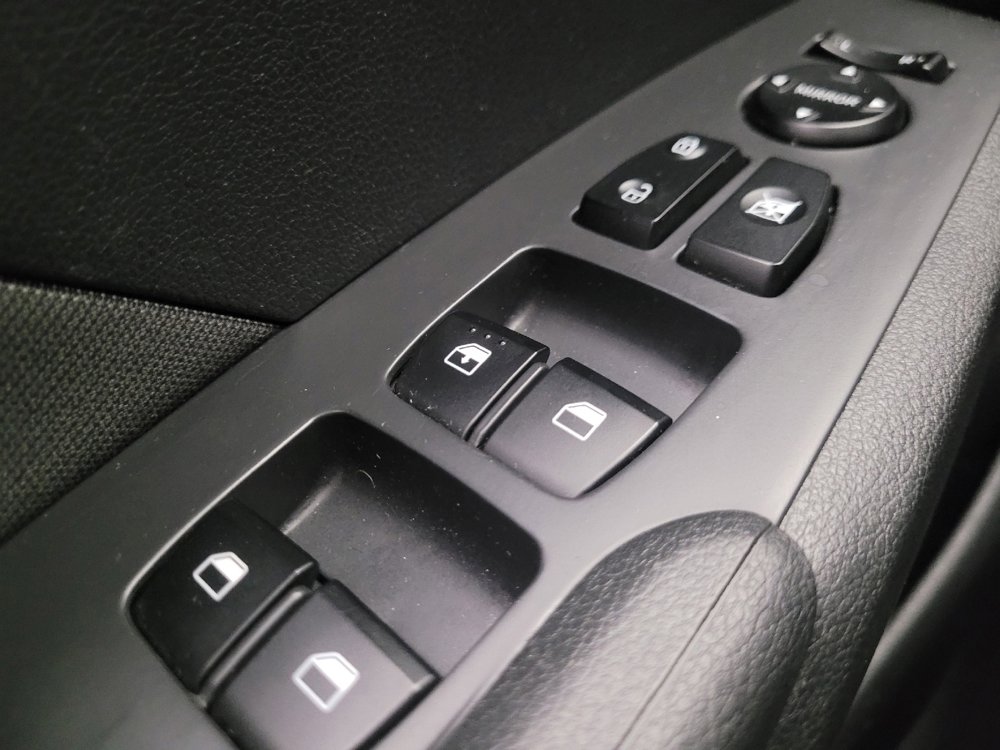 Used 2018 Hyundai Accent SE FWD image 27