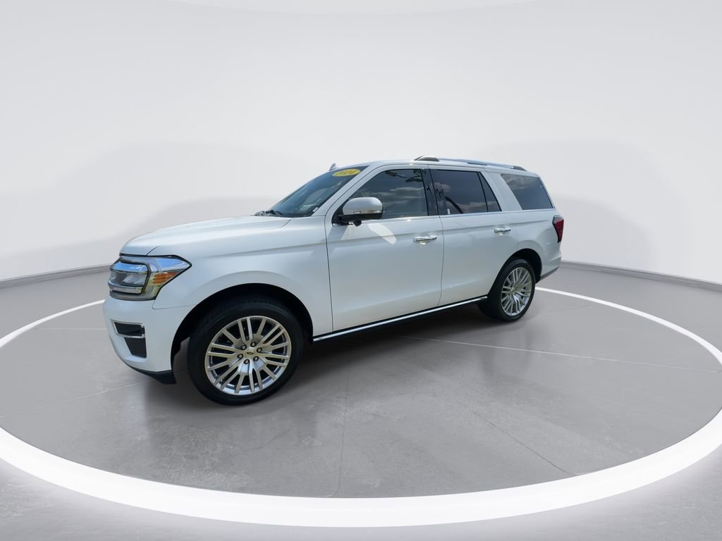 Used 2024 Ford Expedition Limited image 4
