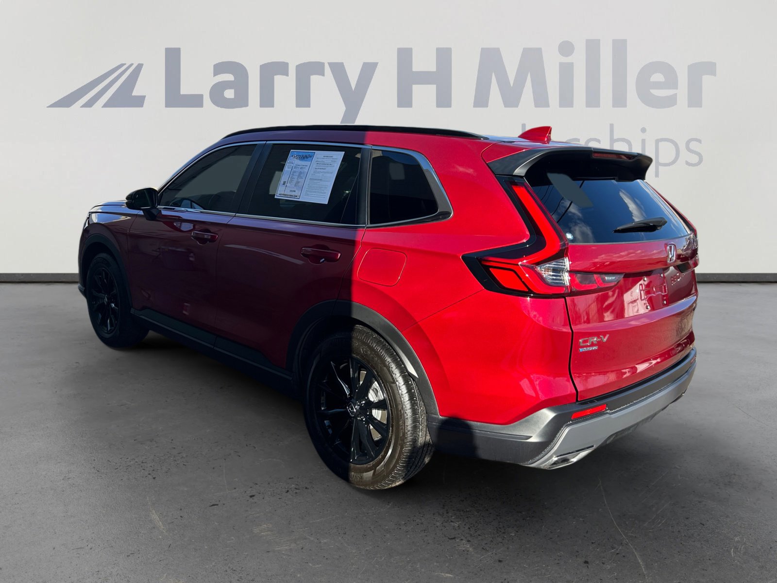 Used 2025 Honda CR-V Sport image 4