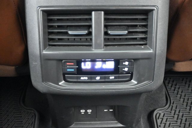 Used 2023 Volkswagen Atlas SE FWD image 21
