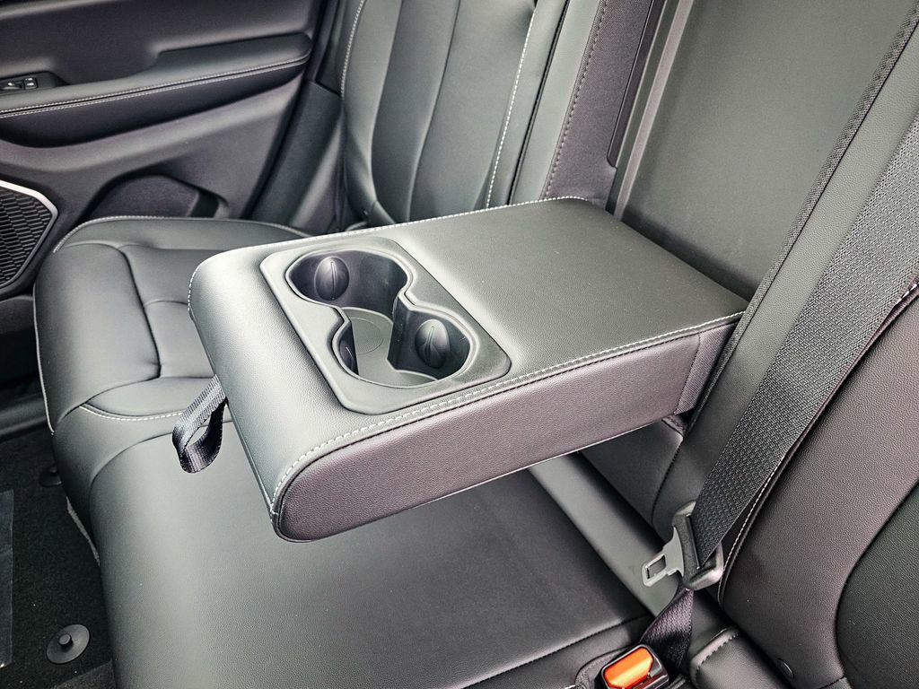 New 2026 Jeep Grand Cherokee Limited image 36