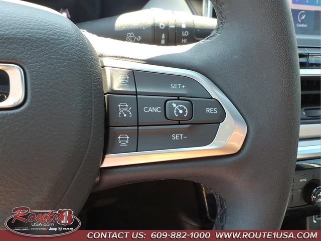 Used 2025 Jeep Compass Limited w/ Elite Group AWD/4WD image 17