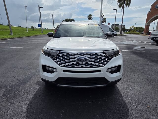 Used 2022 Ford Explorer Platinum w/ Equipment Group 601A AWD/4WD image 3