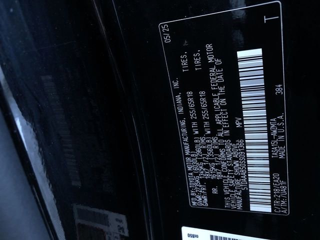 Used 2025 Toyota Grand Highlander AWD image 31