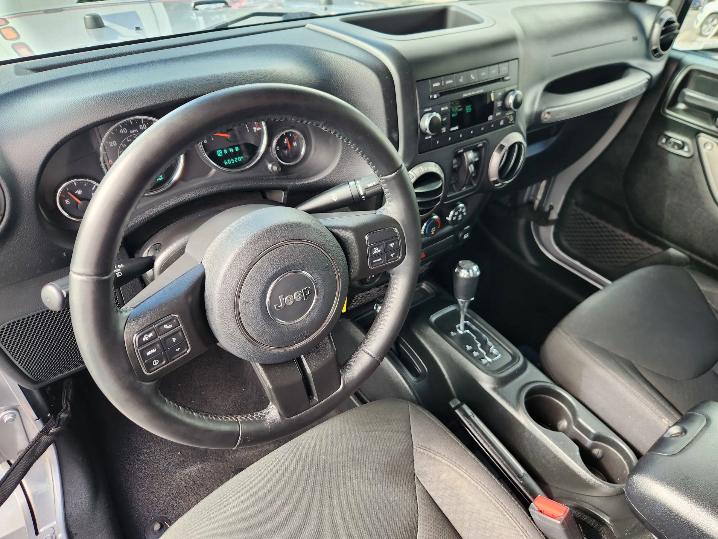 Used 2018 Jeep Wrangler Unlimited Sport S image 24