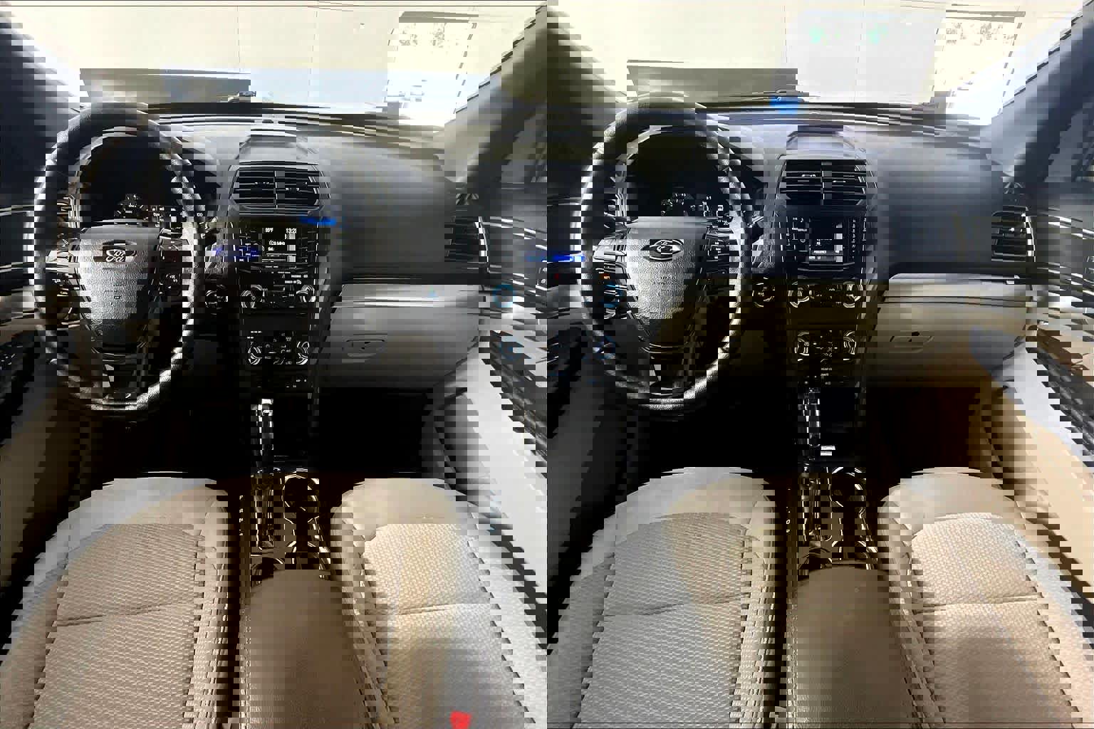 Used 2018 Ford Explorer XLT image 15