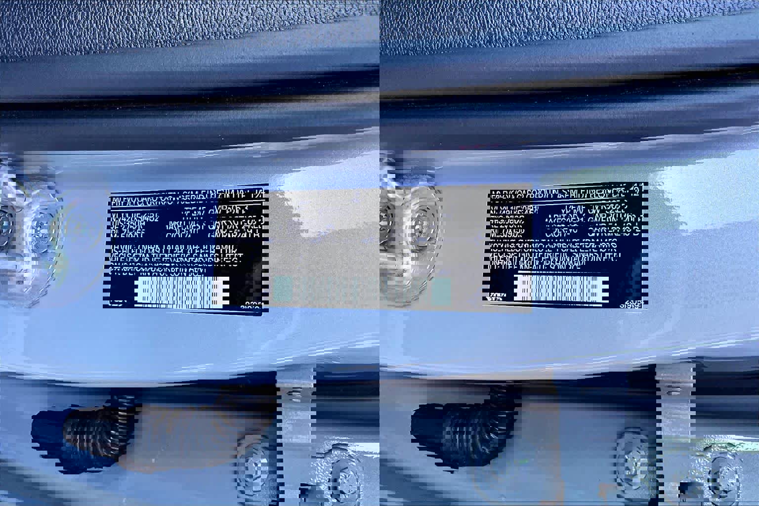 Used 2025 Volvo XC40 B5 Plus AWD/4WD image 34