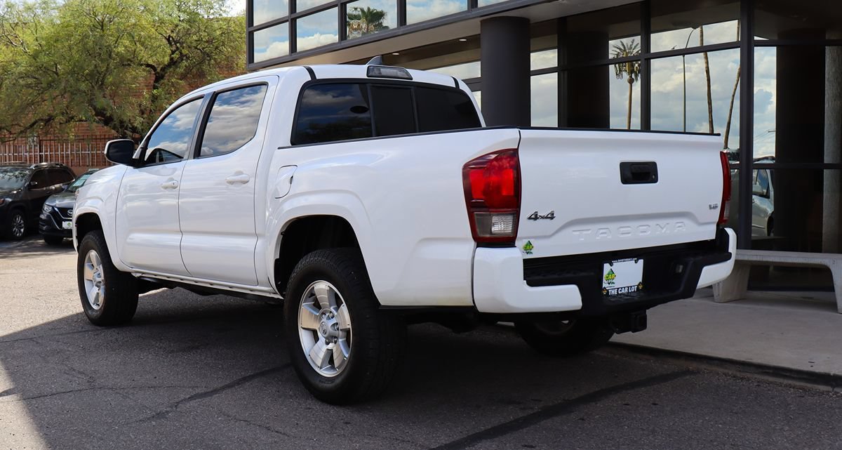 Used 2018 Toyota Tacoma SR w/ SR Convenience Package AWD/4WD image 9