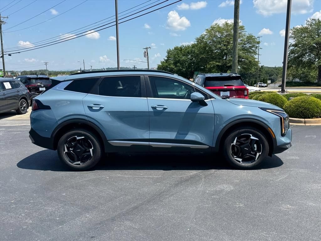 Certified 2026 Kia Sportage EX w/ EX Panoramic Sunroof Package AWD/4WD image 2