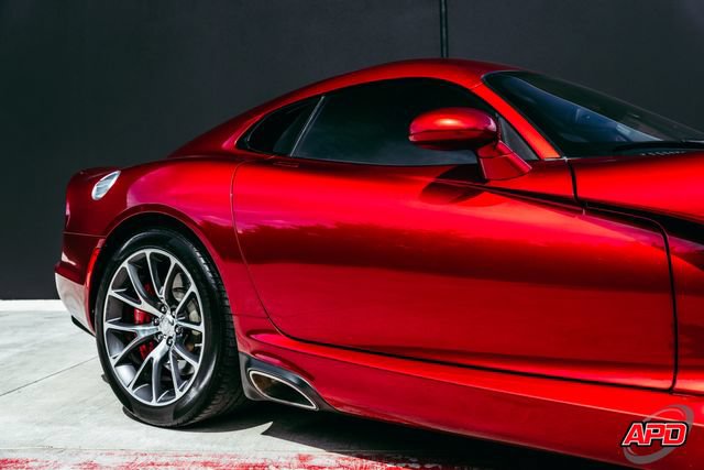 Used 2014 SRT Viper GTS w/ GTS Laguna Interior Package RWD image 32