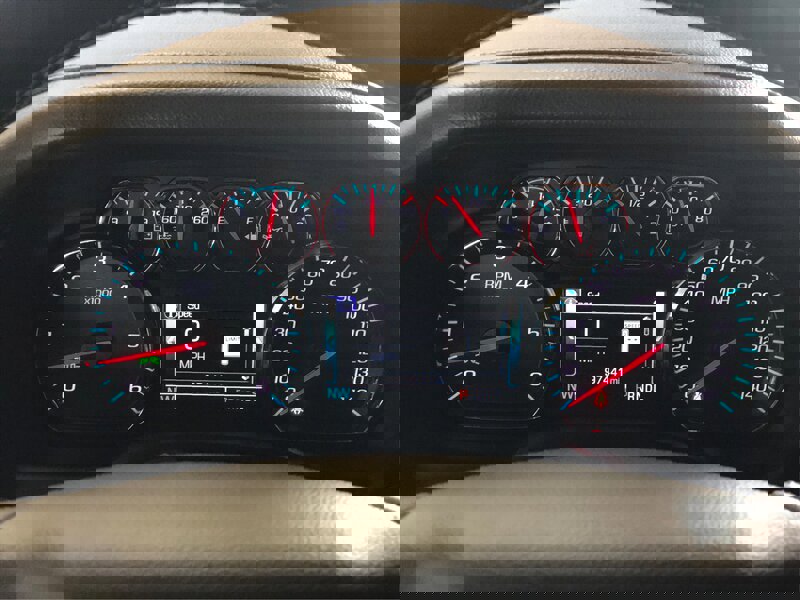 Used 2019 GMC Yukon XL SLT w/ Open Road Package AWD/4WD image 15