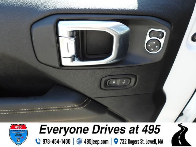 New 2025 Jeep Wrangler Unlimited Sahara w/ Safety Group AWD/4WD image 15