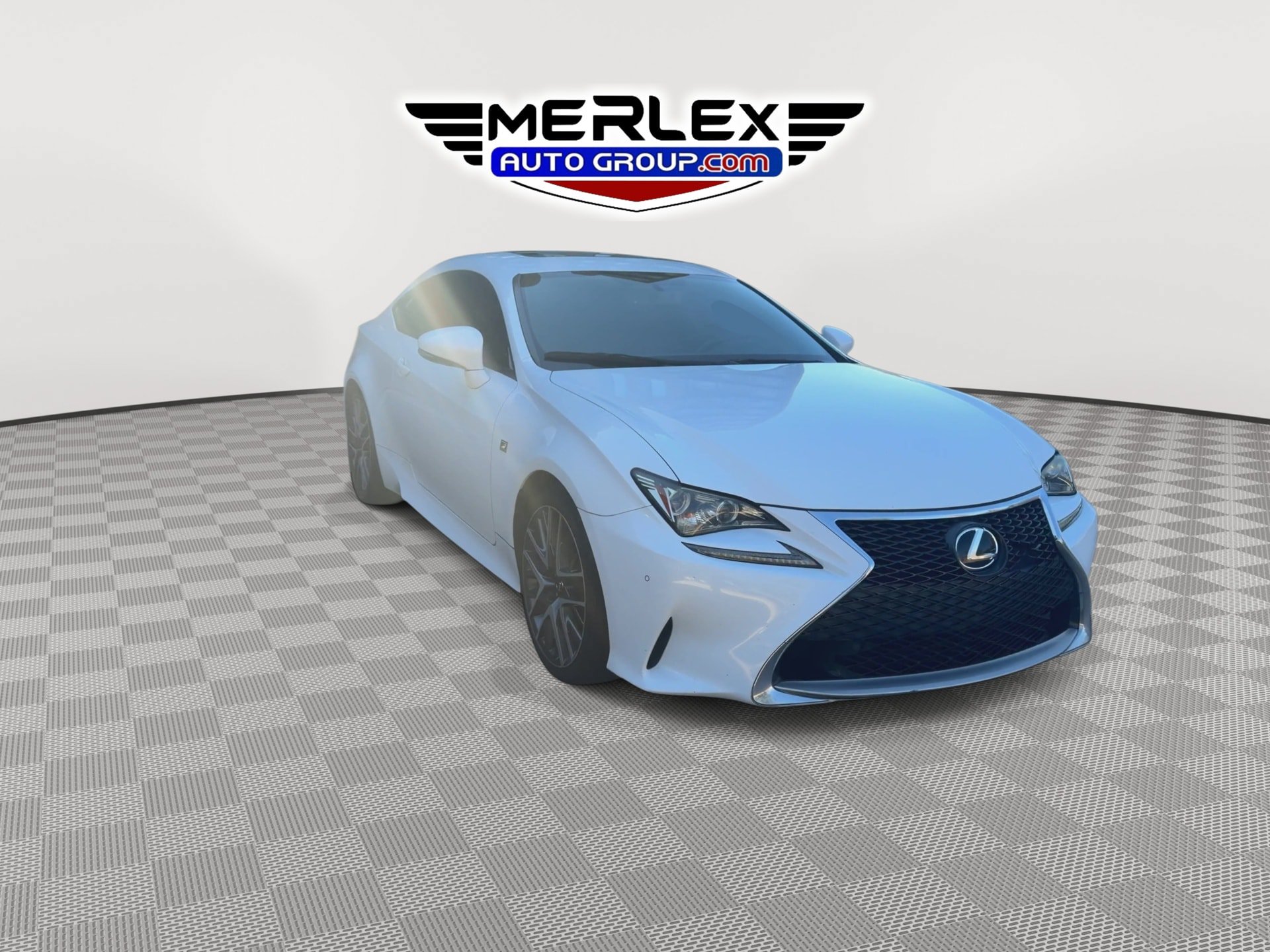 Used 2016 Lexus RC 200t RWD image 3
