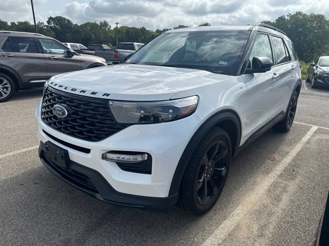 Used 2023 Ford Explorer ST-Line w/ Class IV Trailer Tow Package RWD image 2