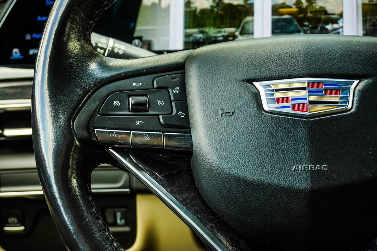 Used 2022 Cadillac Escalade Premium Luxury image 31