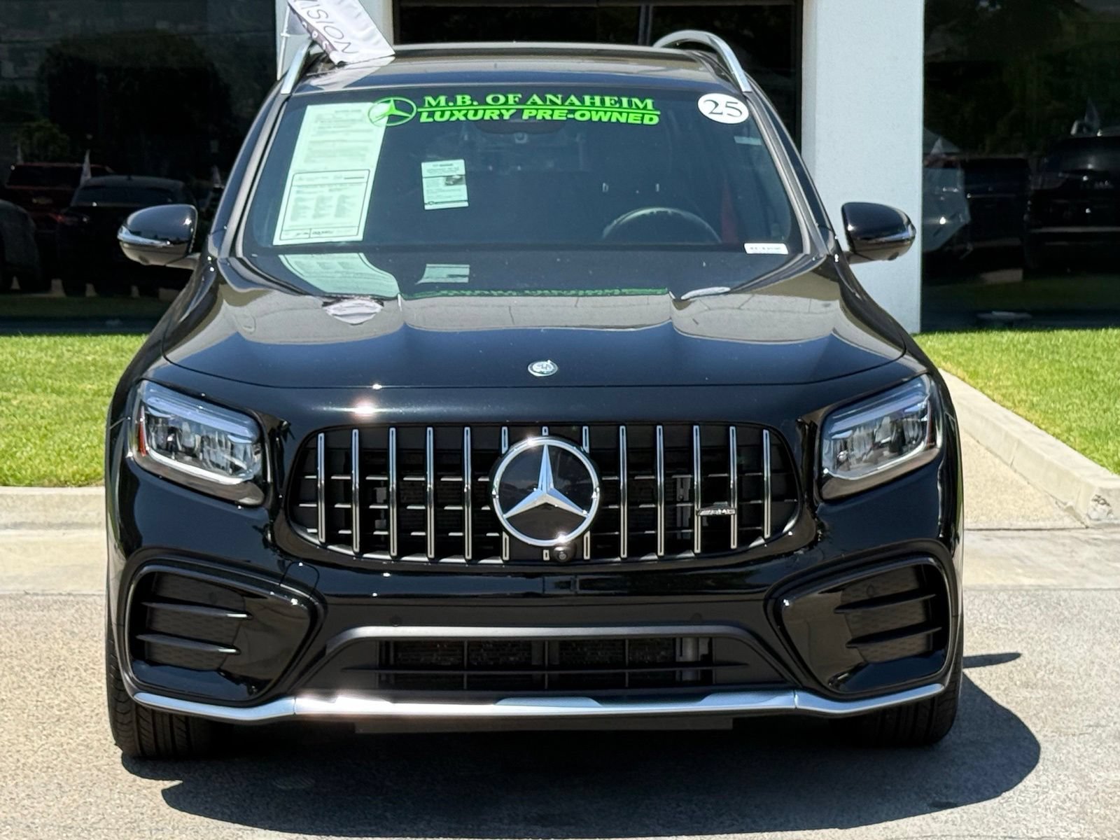 Used 2025 Mercedes-Benz GLB 35 AMG 4MATIC image 5