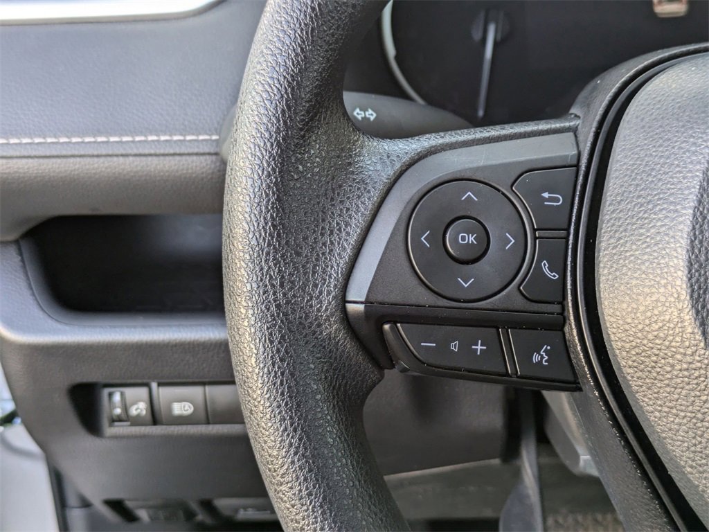 Used 2025 Toyota RAV4 LE image 20