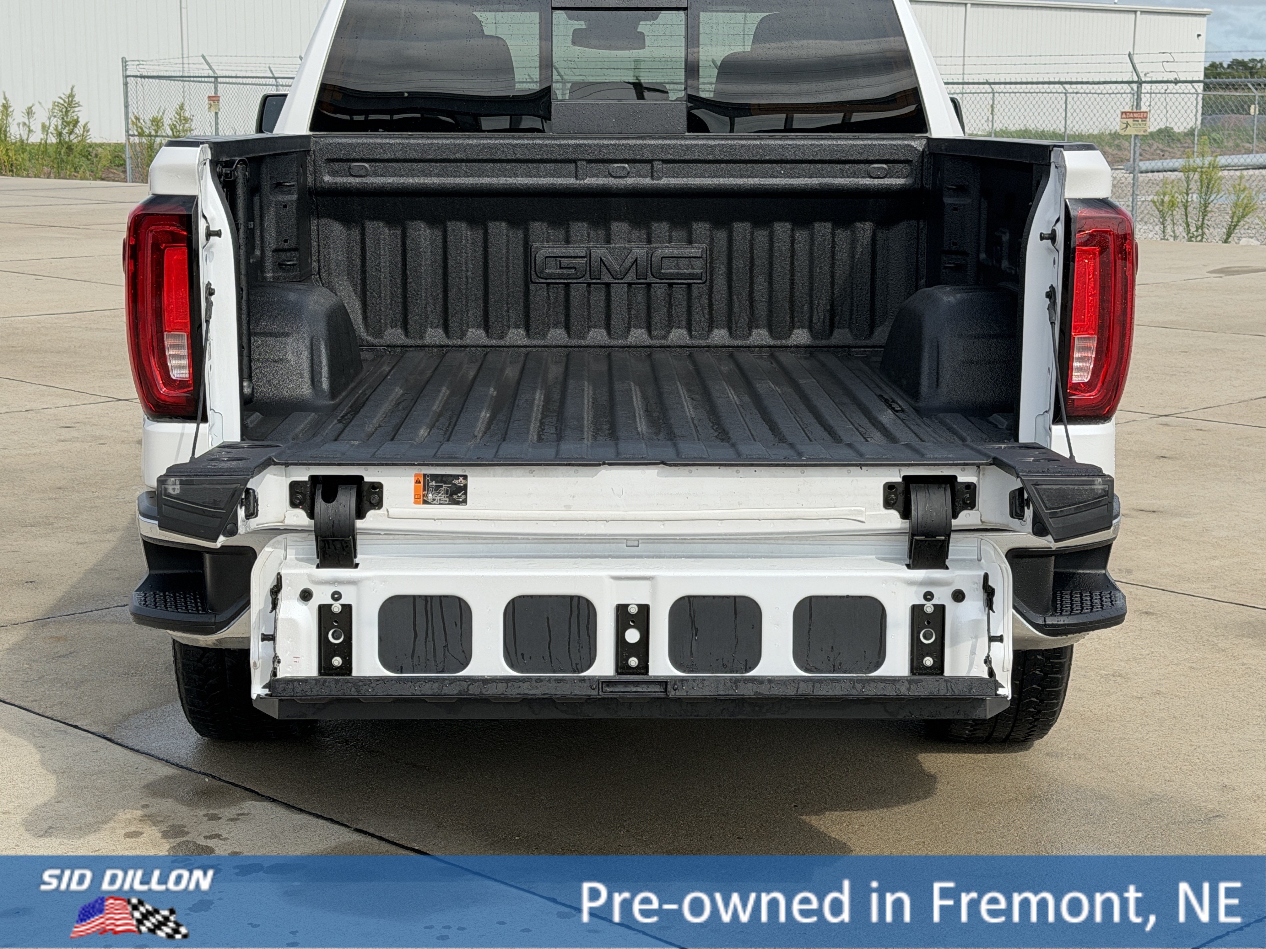 Certified 2024 GMC Sierra 1500 SLT w/ SLT Premium Plus Package AWD/4WD image 5
