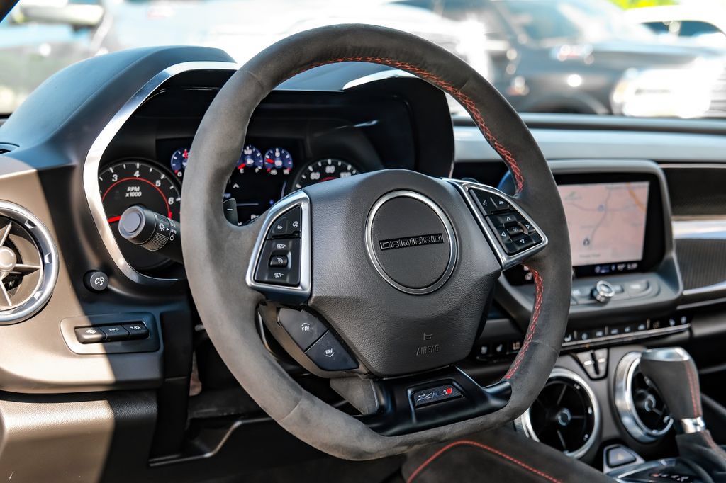 Used 2022 Chevrolet Camaro ZL1 RWD image 13