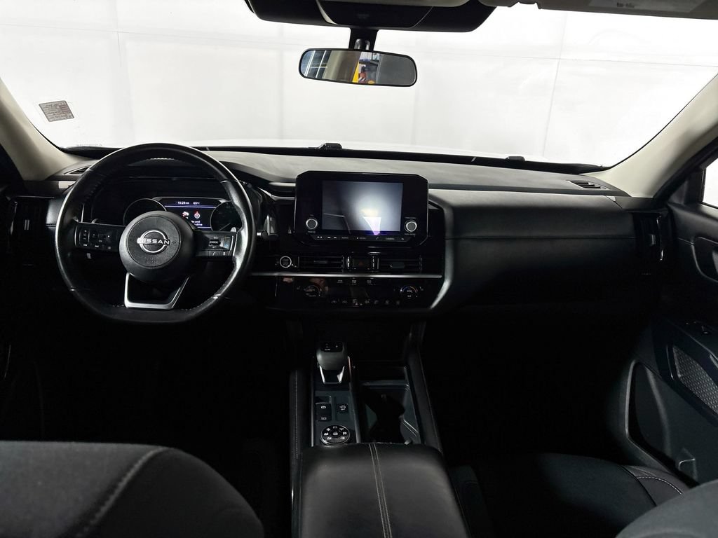 Used 2024 Nissan Pathfinder SV AWD/4WD image 12