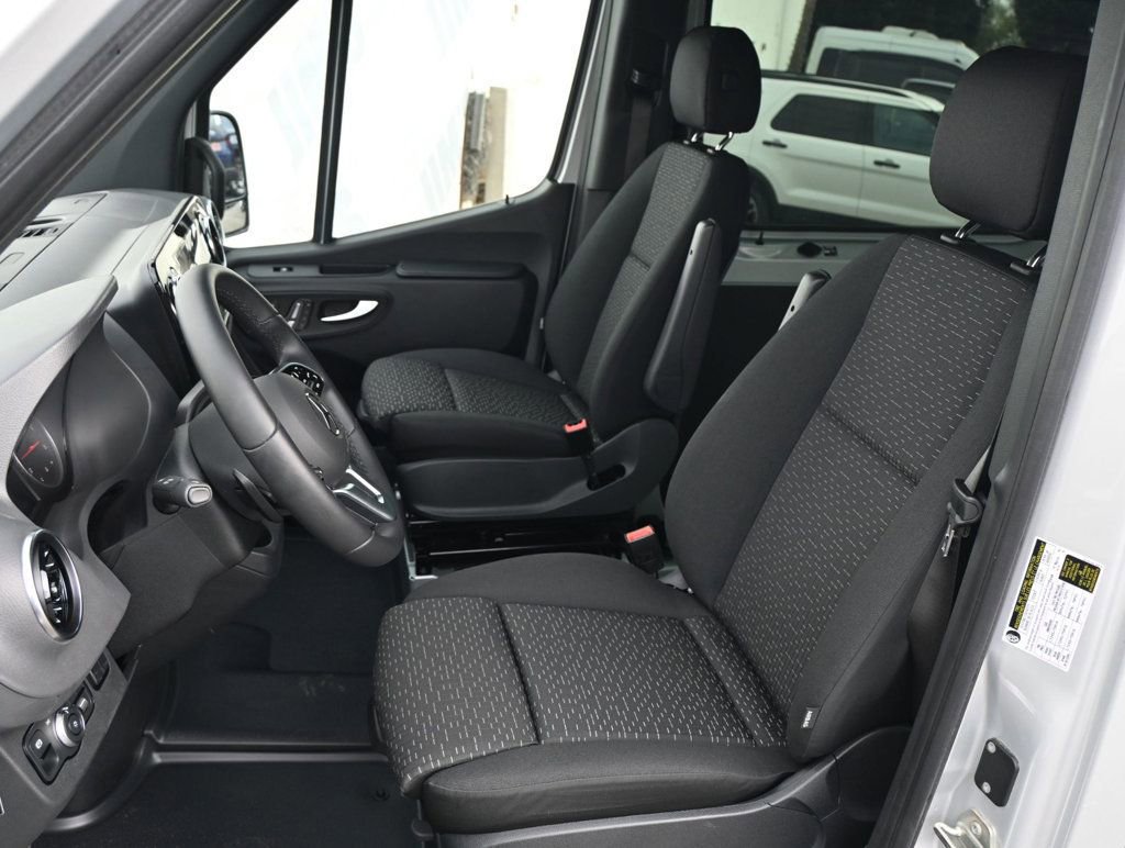 Used 2022 Mercedes-Benz Sprinter 2500 image 15