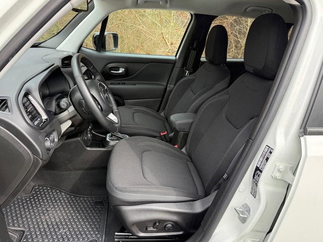 Used 2023 Jeep Renegade Altitude w/ Convenience Group I image 11