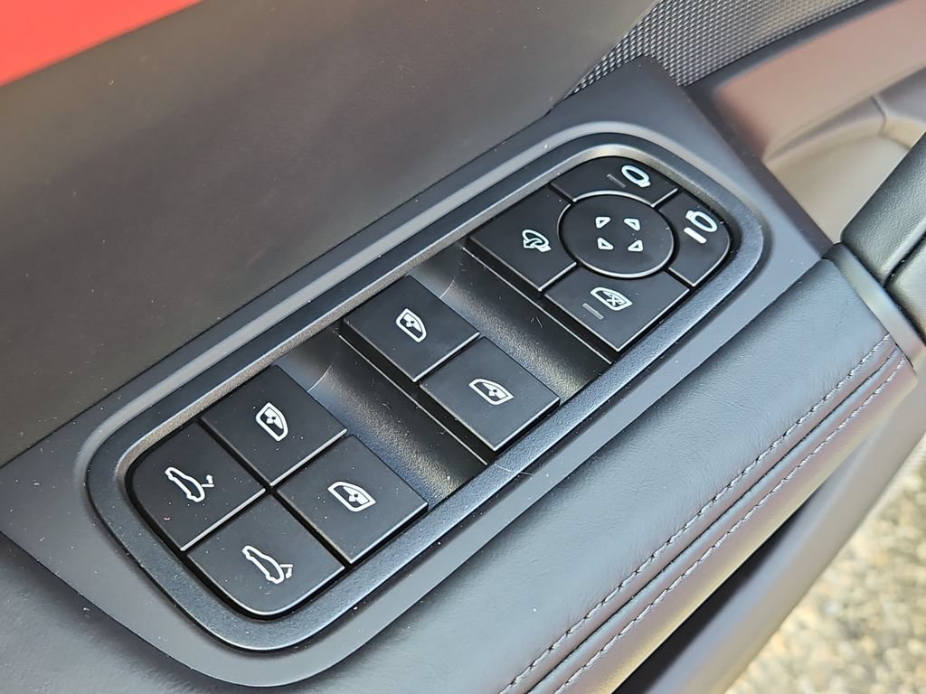New 2026 Porsche Cayenne Turbo GT AWD/4WD image 23