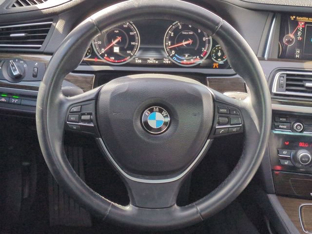 Used 2015 BMW 740i image 14